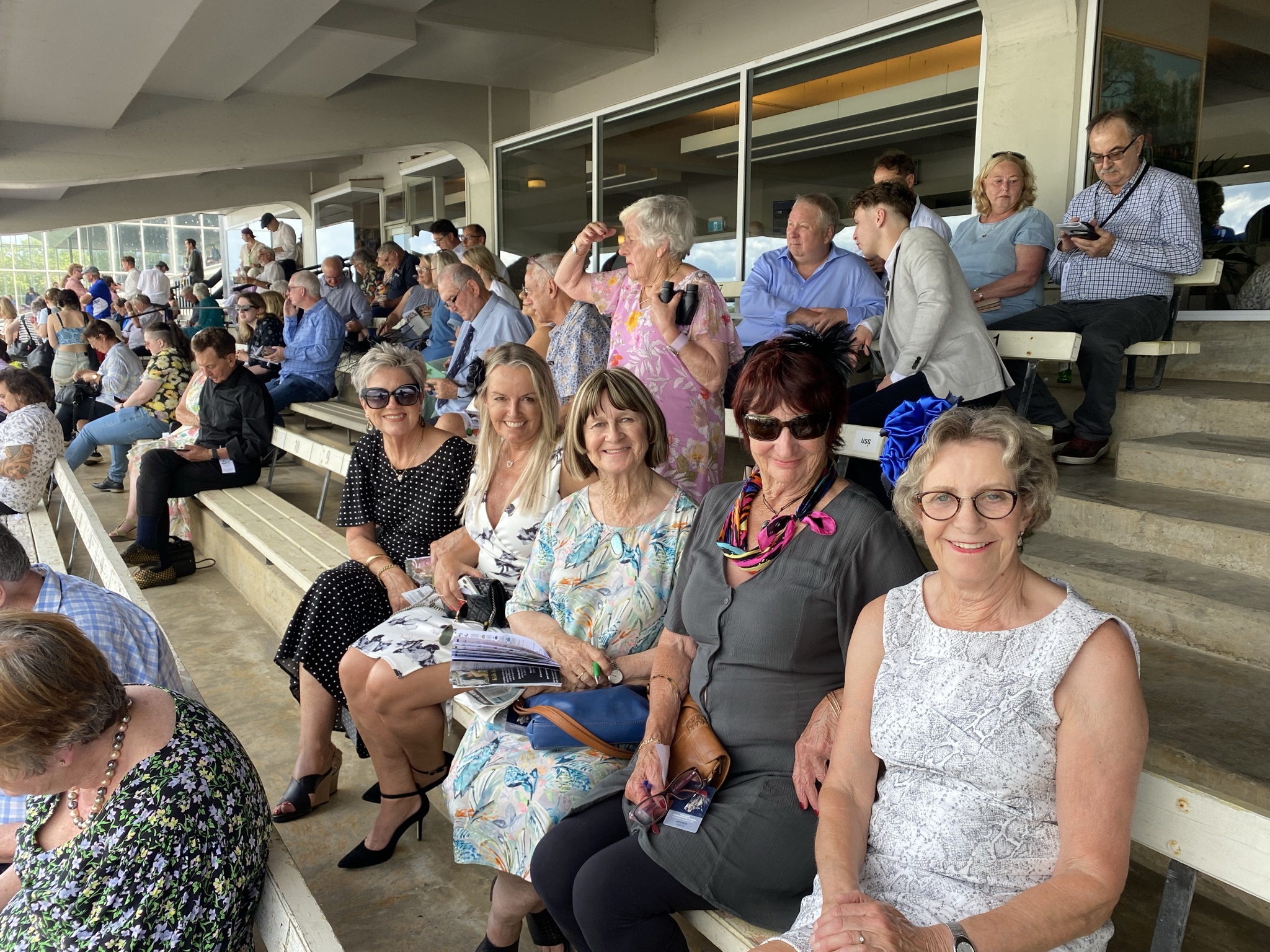 L to R: Helen Boyle, Anne Fulton, Claire Fergusson*, Jan Hawkins and Virginia Healey* with Tina Troughton* standing behind with binoculars. (* denotes Auckland Association members)